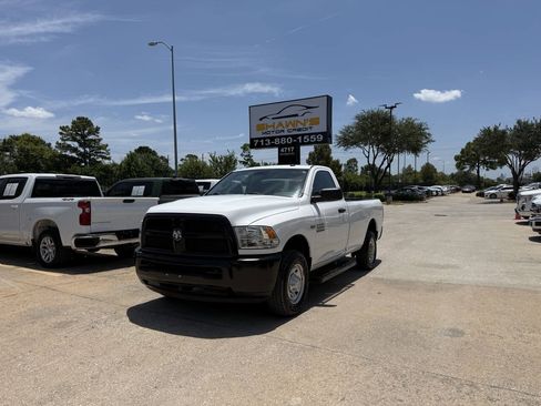 Used 2014 RAM 2500 Tradesman RWD image 3