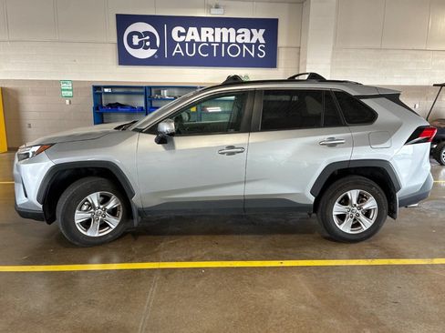 Used 2023 Toyota RAV4 XLE w/ Convenience Package FWD image 6