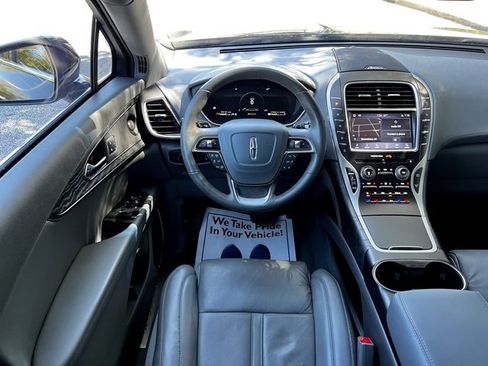 Used 2019 Lincoln Nautilus Reserve image 38