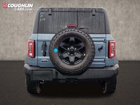 New 2025 Ford Bronco Outer Banks w/ Black Appearance Package image 7