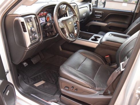 Used 2019 Chevrolet Silverado 2500 LTZ w/ Duramax Plus Package image 11