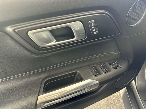 Used 2019 Ford Mustang Convertible w/ Equipment Group 101A image 17