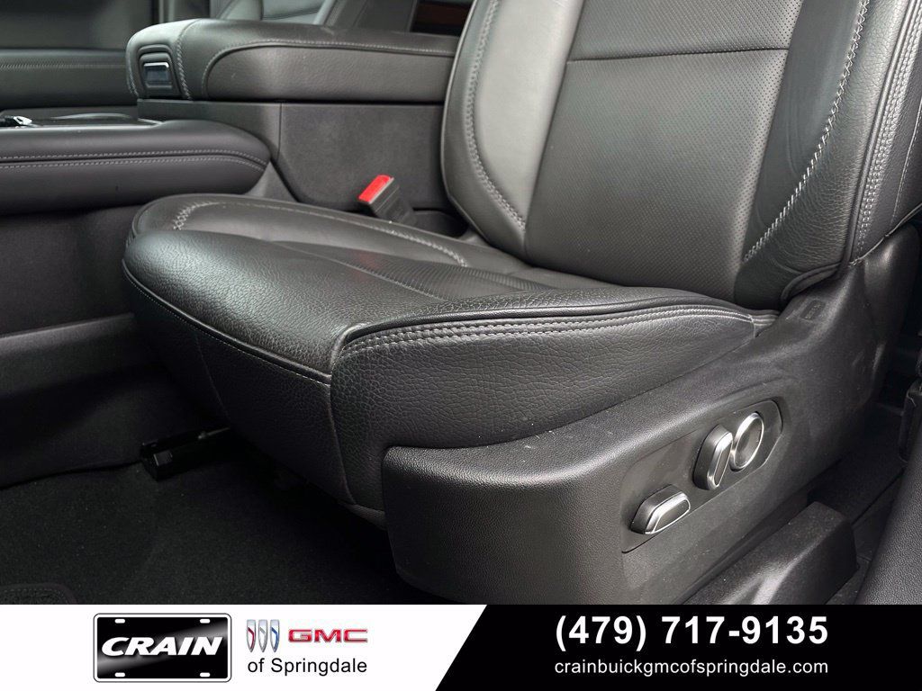 Used 2025 GMC Yukon Denali w/ Advanced Technology Package AWD/4WD image 22