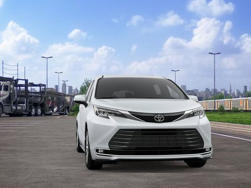 New 2026 Toyota Sienna Limited image 19