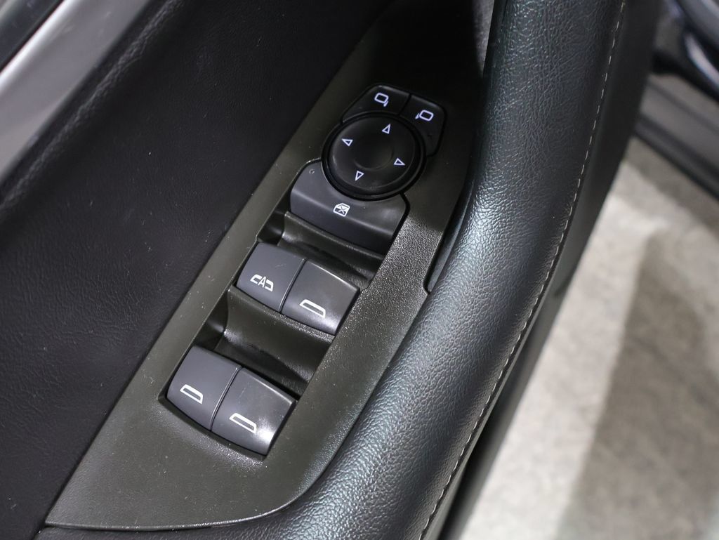 Used 2024 Chevrolet Blazer LT AWD/4WD image 13