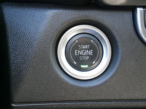 Certified 2024 Chevrolet Colorado Trail Boss w/ Technology Package AWD/4WD image 28
