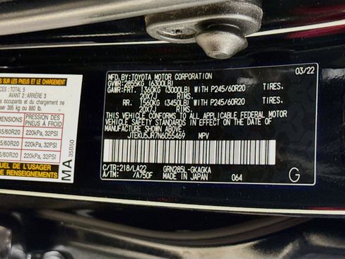 Used 2022 Toyota 4Runner Limited AWD/4WD image 32