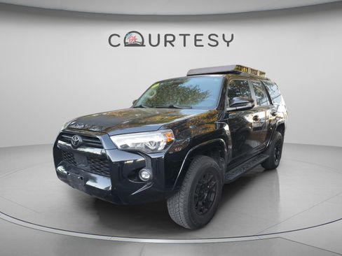 Used 2023 Toyota 4Runner SR5 Premium AWD/4WD image 6