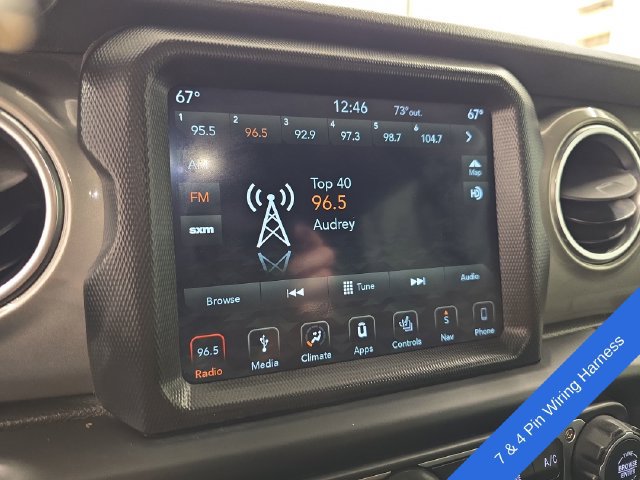 Used 2019 Jeep Wrangler Unlimited Sahara AWD/4WD image 23