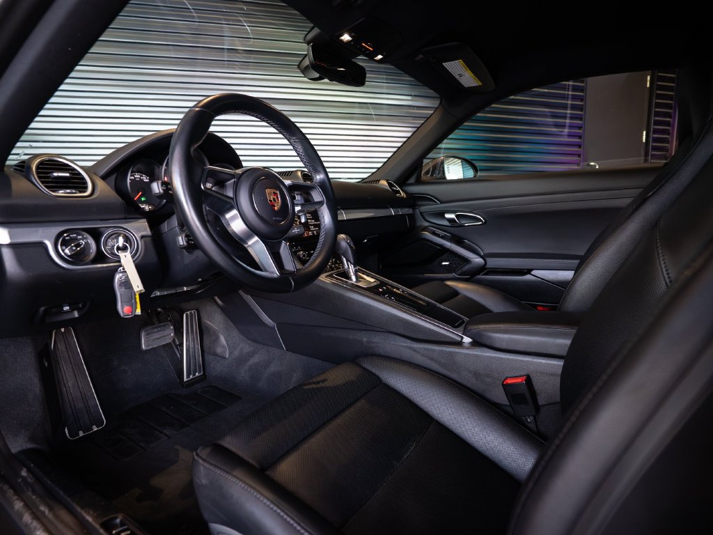 Certified 2017 Porsche 718 Cayman S RWD image 4
