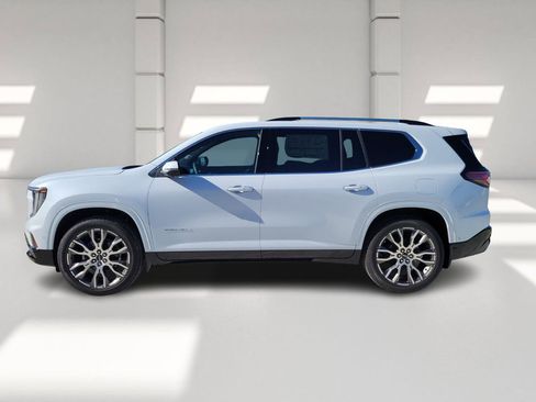 New 2026 GMC Acadia Denali Ultimate w/ LPO, Floor Liner Package FWD image 4