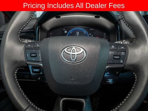 Used 2025 Toyota Camry SE FWD image 18