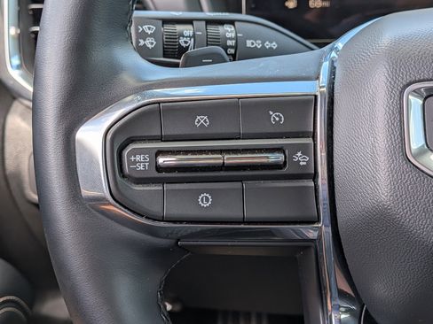 Used 2025 GMC Terrain Elevation FWD image 25