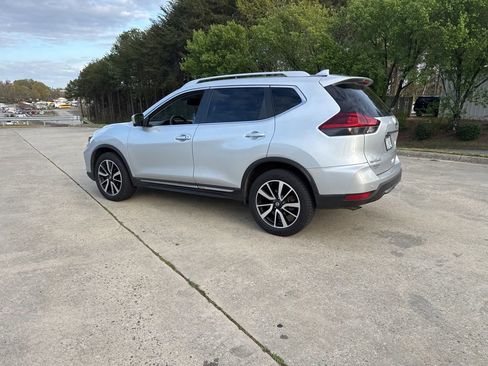 Used 2020 Nissan Rogue SL image 5