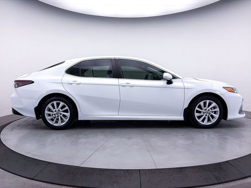 Used 2024 Toyota Camry LE w/ Convenience Package image 38