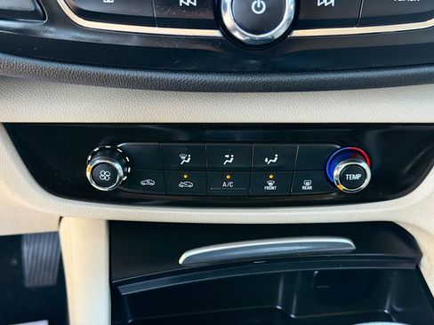 Used 2018 Buick Regal Preferred w/ Sights and Sounds Package FWD image 30