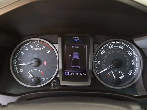 Used 2019 Toyota Tacoma TRD Off-Road AWD/4WD image 16