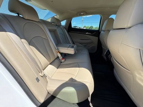 Used 2018 Buick LaCrosse Premium FWD image 14