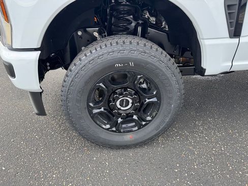 New 2026 Ford F250 XL AWD/4WD image 11