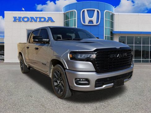 Used 2025 RAM 1500 Laramie w/ Night Edition AWD/4WD image 6