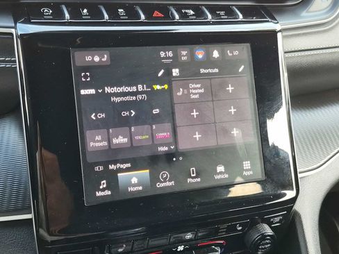 Used 2023 Jeep Grand Cherokee Altitude AWD/4WD image 22