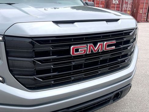 Used 2025 GMC Sierra 1500 Elevation AWD/4WD image 40