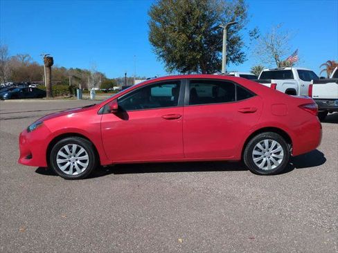 Certified 2019 Toyota Corolla LE image 3