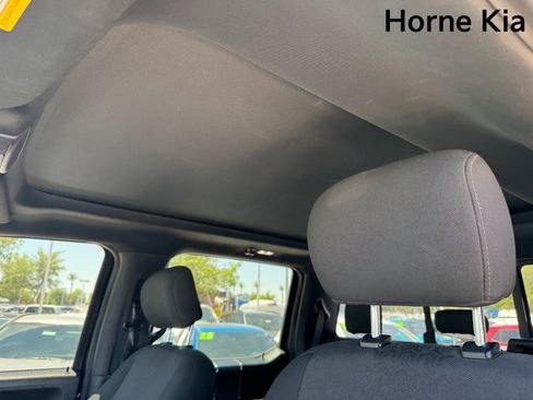 Used 2018 Ford F150 XLT w/ Equipment Group 302A Luxury AWD/4WD image 21