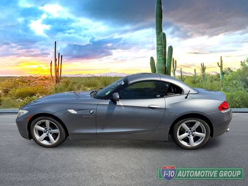 Used 2009 BMW Z4 sDrive30i RWD image 6
