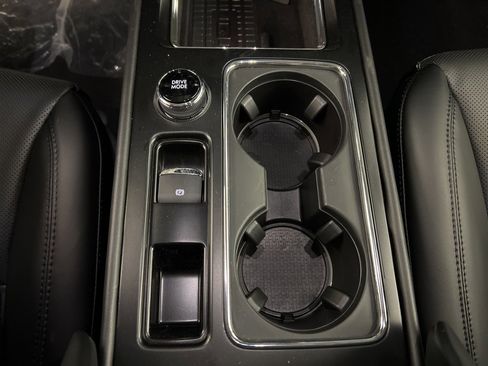 New 2026 Lincoln Corsair Premiere image 16