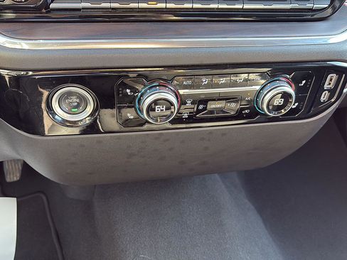 Used 2024 GMC Sierra 1500 SLT image 26