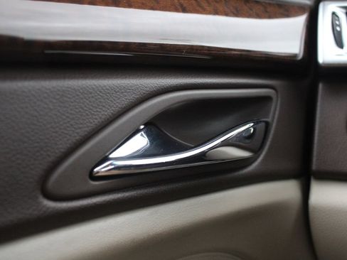 Used 2011 Cadillac SRX Luxury FWD image 7