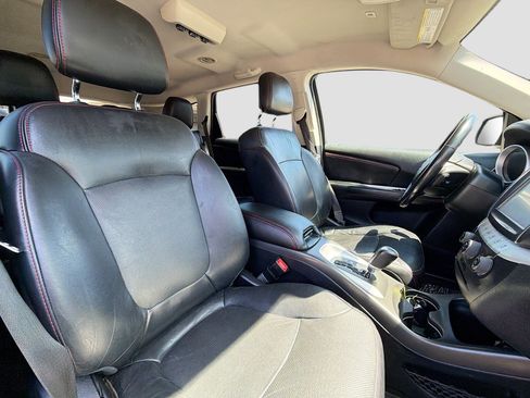 Used 2019 Dodge Journey GT AWD/4WD image 17
