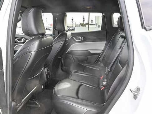 Used 2025 Jeep Compass Limited AWD/4WD image 22