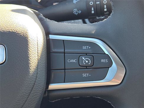 New 2026 Jeep Compass Latitude image 31