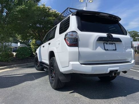 Used 2021 Toyota 4Runner Venture w/ Moonroof Package AWD/4WD image 6