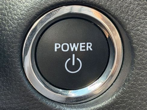 Used 2025 Toyota RAV4 XSE AWD/4WD image 21