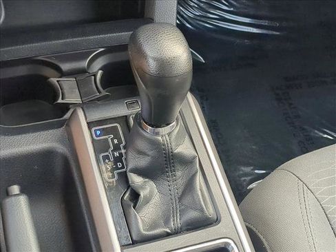 Used 2019 Toyota Tacoma SR5 image 12