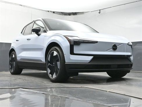 New 2025 Volvo EX30 Ultra w/ Climate Package image 29