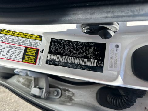 Used 2023 Lexus ES 300h w/ Premium Package FWD image 16