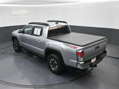Used 2022 Toyota Tacoma TRD Off-Road image 46