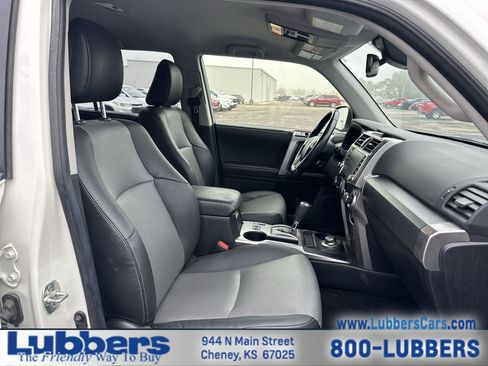 Used 2024 Toyota 4Runner SR5 Premium image 22