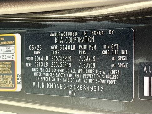 Used 2024 Kia Carnival SX FWD image 32