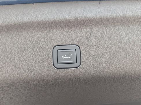 New 2026 Chevrolet Suburban LT w/ Comfort Package image 25