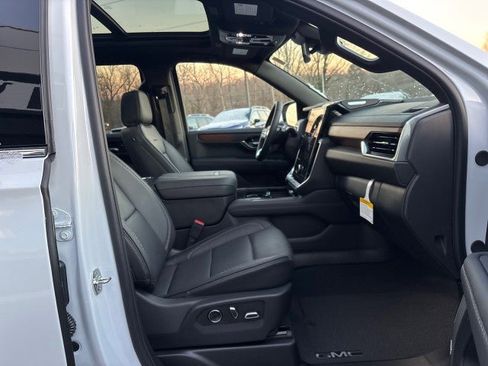 New 2026 GMC Yukon XL Denali w/ Sun & Power Step Package AWD/4WD image 48