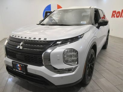 Used 2024 Mitsubishi Outlander SE