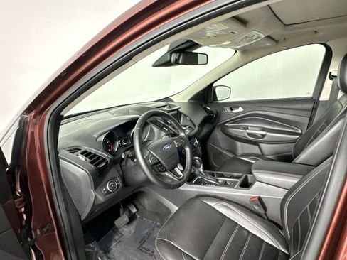 Used 2018 Ford Escape Titanium w/ Ford Safe & Smart Package image 5