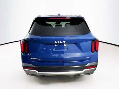 New 2026 Kia Sorento S image 6