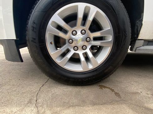 Used 2015 Chevrolet Tahoe LT RWD image 21