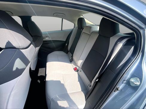 Used 2021 Toyota Corolla LE w/ Carpet Mat Package (TMS) FWD image 19